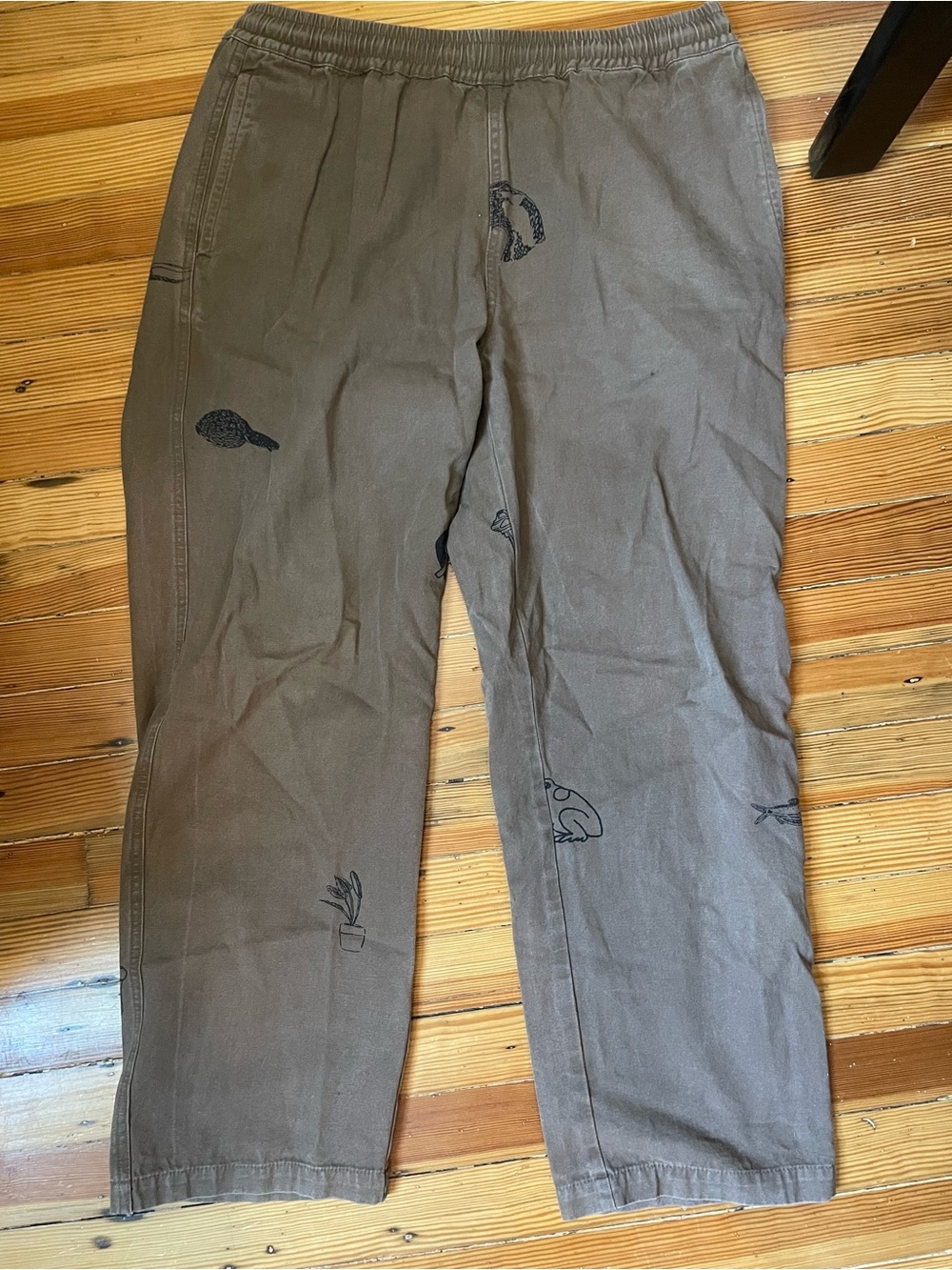 Brown Relaxed Chino Pants with Subtle Black Prints